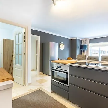 1ste Line Sunset Apartment *